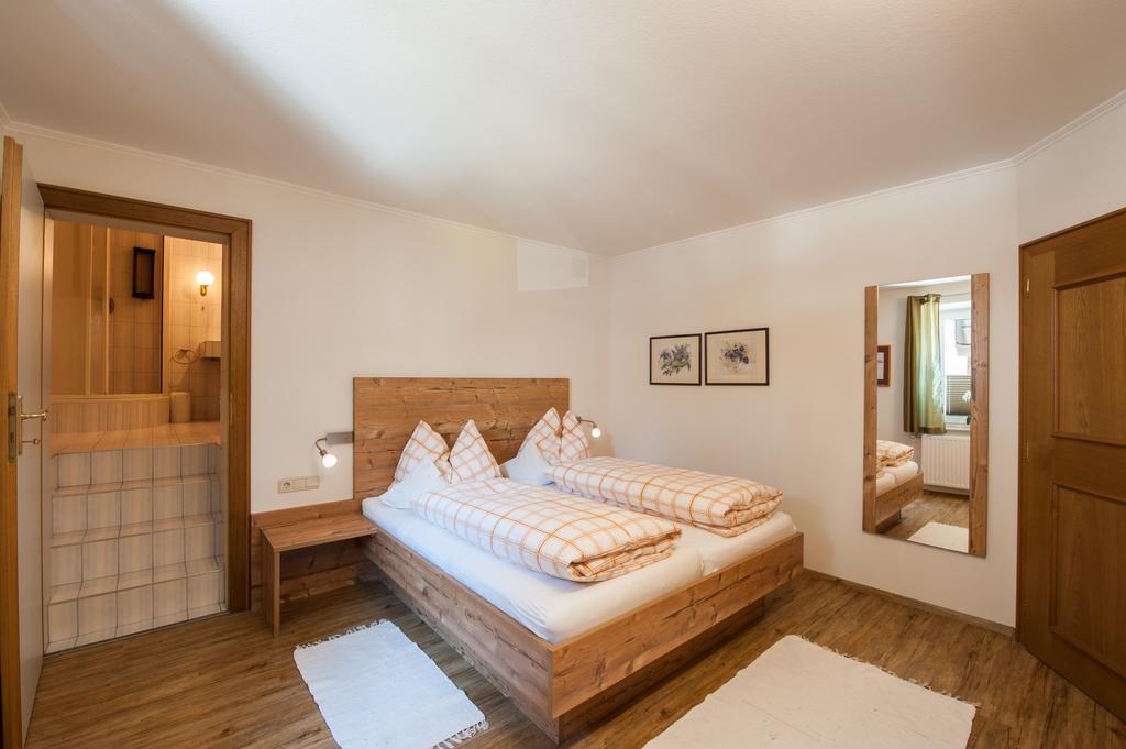 Appartements Al Castagno Ehrwald Exterior foto